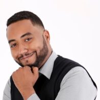 Ariel Santana: humorist, communicator, and influential figure in Dominican entertainment | De Último Minuto English