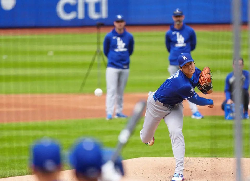 Shohei Ohtani throws for the first time since his elbow surgery and prepares to return to the mound | De Último Minuto English