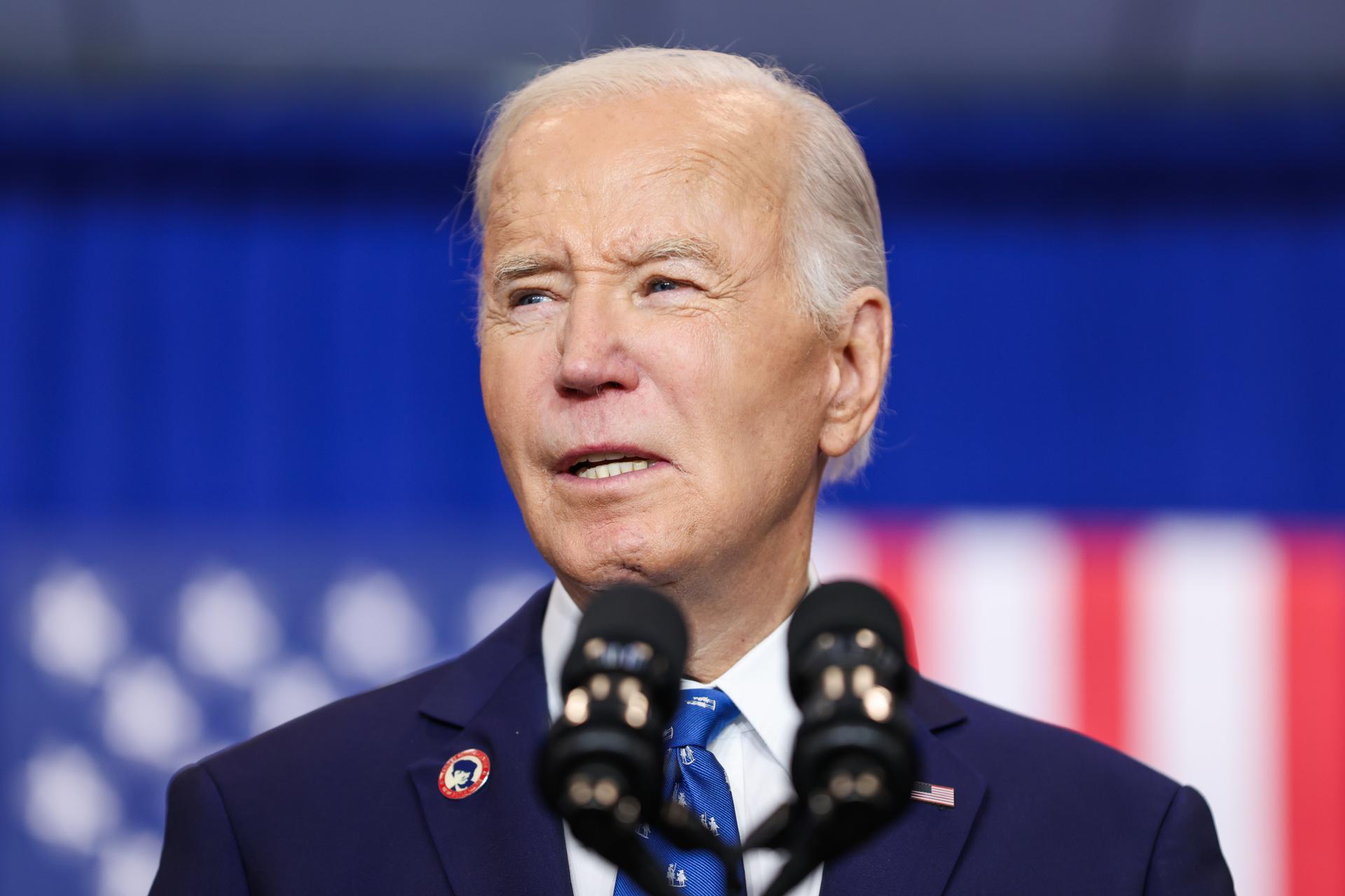 Biden receives support from Trump, Harris, and Obama after being diagnosed with prostate cancer | De Último Minuto English