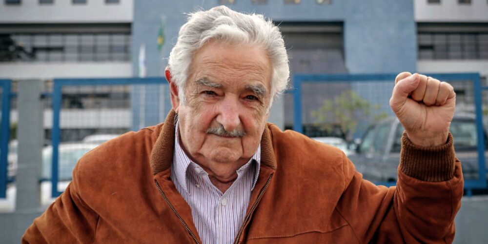 Pepe Mujica: Biography of a simple president with
