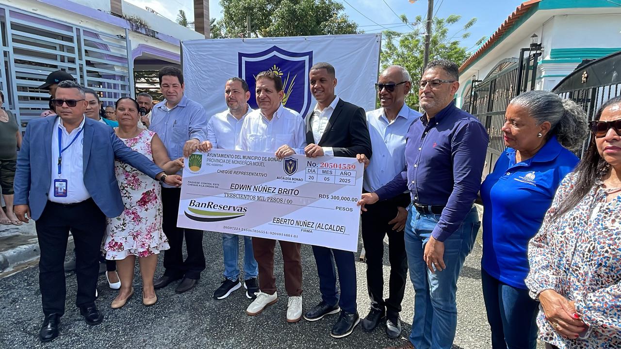 Los Robles neighborhood will benefit from infrastructure works for RD$1.5 million through the Participatory Budget. | De Último Minuto English