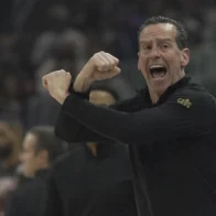 Kenny Atkinson is named NBA Coach of the Year 2025 | De Último Minuto English
