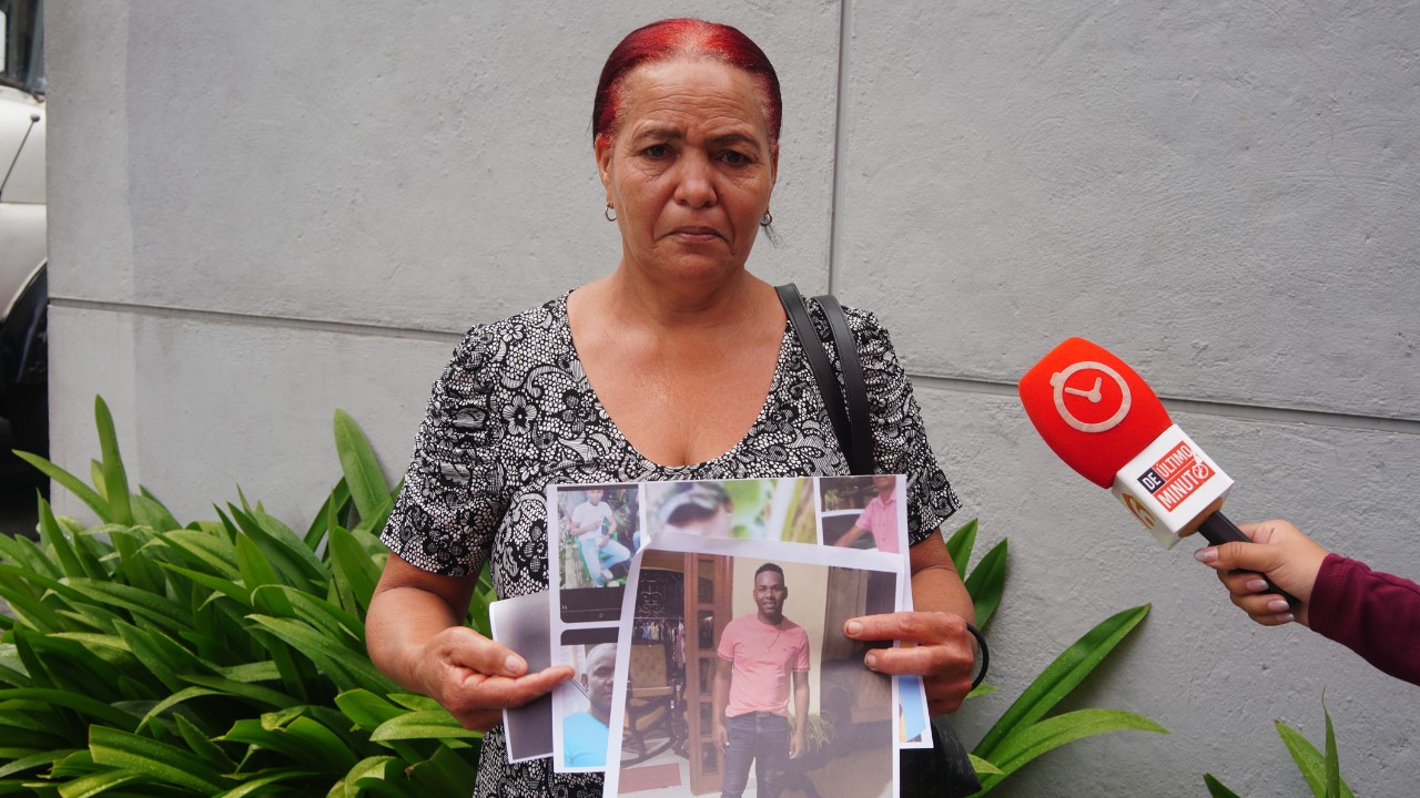 Mother cries out for justice for the murder of her son in Azua; accuses three men of acting with total impunity | De Último Minuto English
