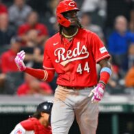 Impacted by the death of his sister, Elly de la Cruz honored her with a home run | De Último Minuto English