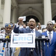 New York City Mayor launches his re-election campaign as an independent candidate | De Último Minuto English