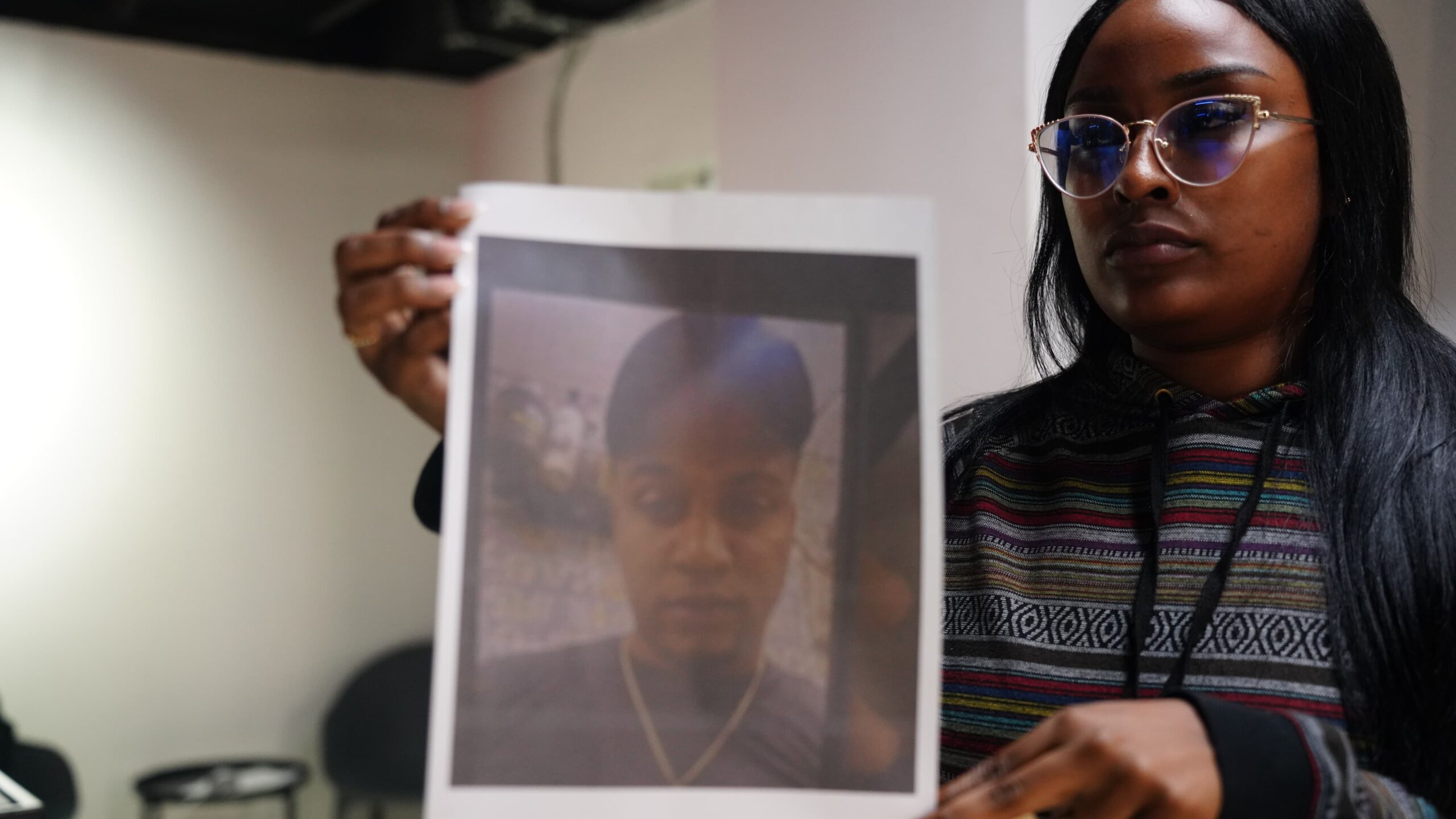 Colombian woman reports armed robbery by InDrive driver in the Colonial Zone | De Último Minuto English