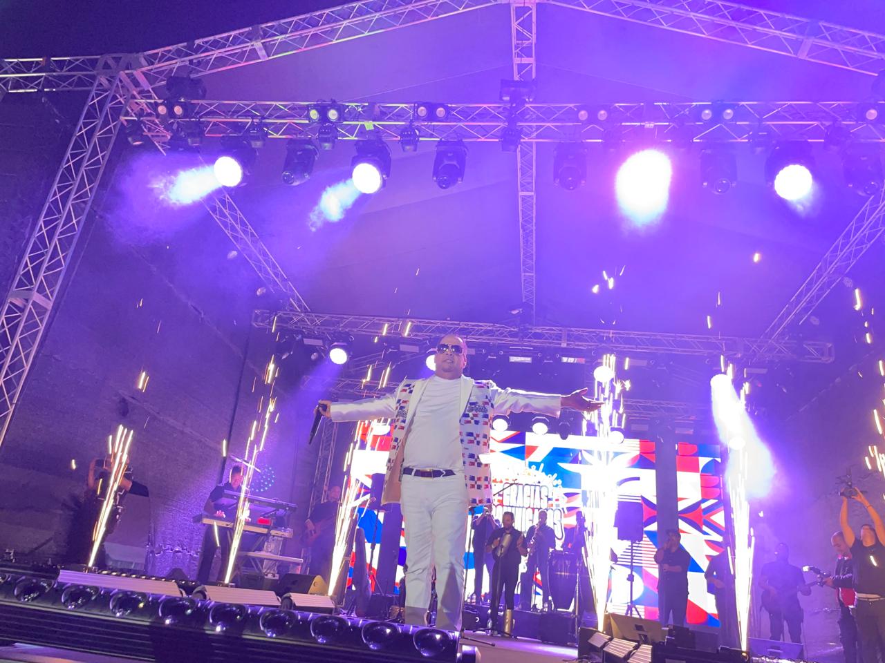 “A night to remember”: El Torito thrills Bonao with his “Gracias Dominicano” concert | De Último Minuto English