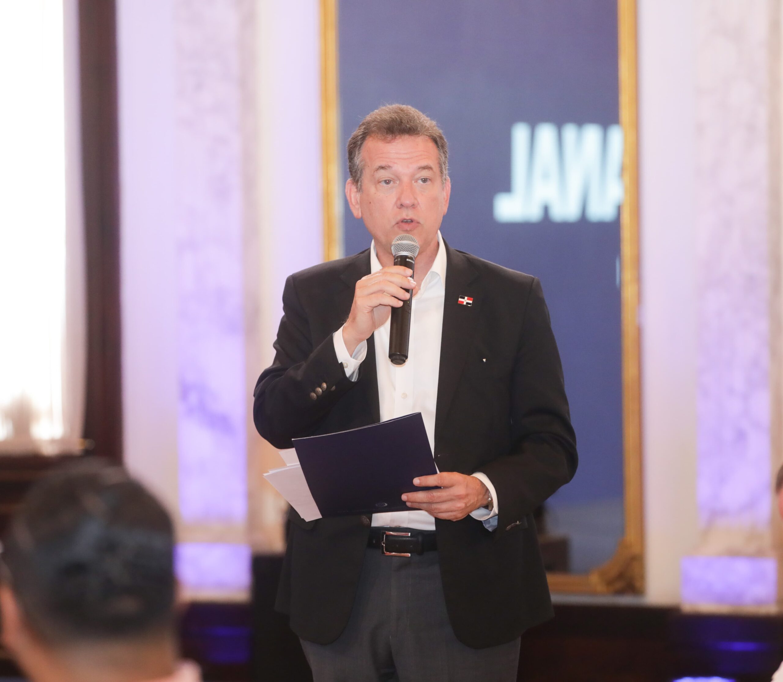 Government defends partial LPG increase and highlights historic subsidies | De Último Minuto English
