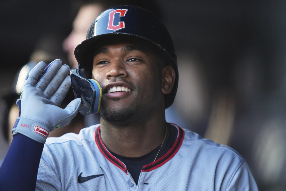 Angel Martinez and Luis Ortiz lead Guardians' 4-0 shutout over Yankees | De Último Minuto English