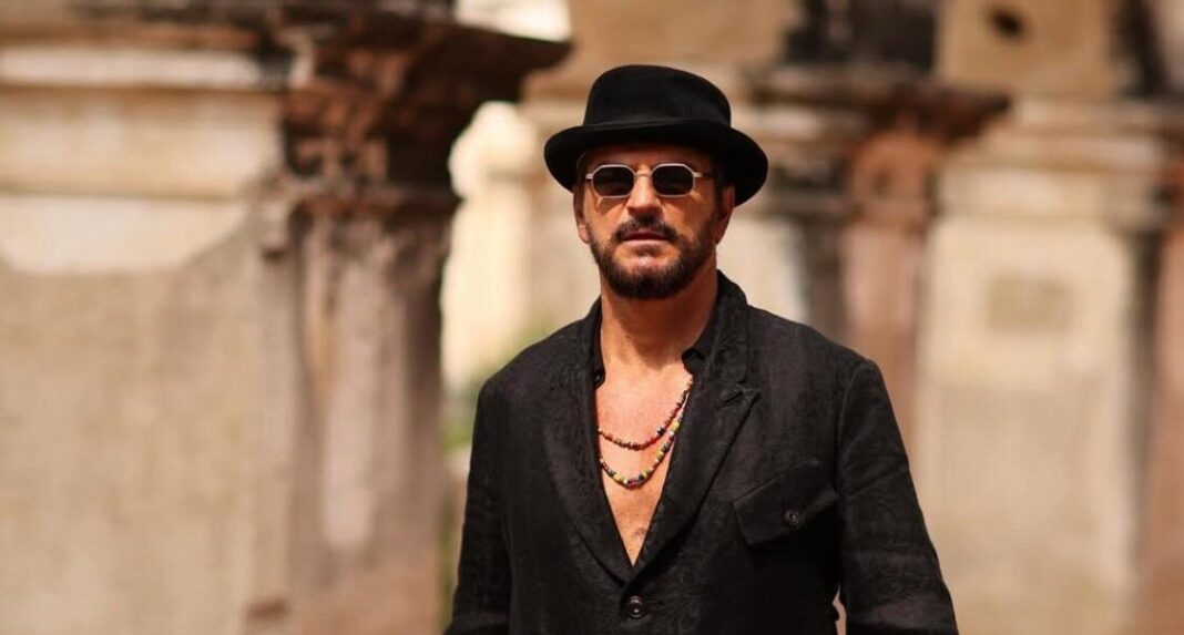 Ricardo Arjona breaks sales records, after selling out 15 concerts in  Guatemala in just 2 hours | De Último Minuto English