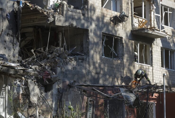 Kyiv awakens amidst explosions and smoke in the midst of one of the worst Russian attacks | De Último Minuto English