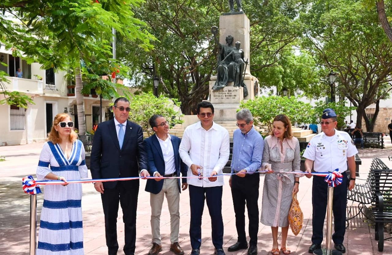 Las Mercedes Street reopens in the Colonial City | De Último Minuto English