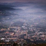 More than 2,800 firefighters battle the flames in 35 wildfires in Portugal | De Último Minuto English