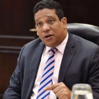 Milton Morrison's opposition to signing a new contract with Dekolor, in compliance with the law, unleashed a barrage of harassment and blackmail | De Último Minuto English