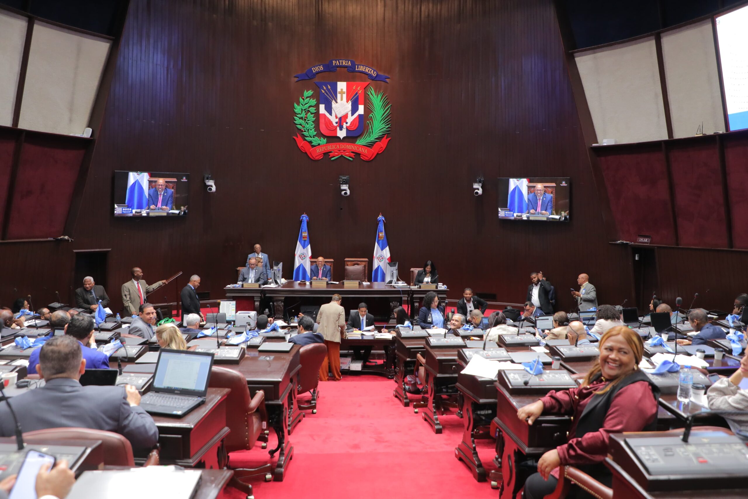 Deputies approve in second reading Rent Law project | De Último Minuto English