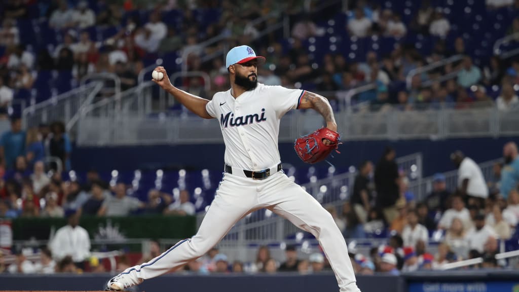 Interested parents in Sandy Alcántara would consider trading Dylan Cease, according to reports | De Último Minuto English