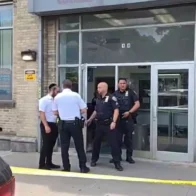 Armed robbery attempt unleashes chaos at Brooklyn post office | De Último Minuto English
