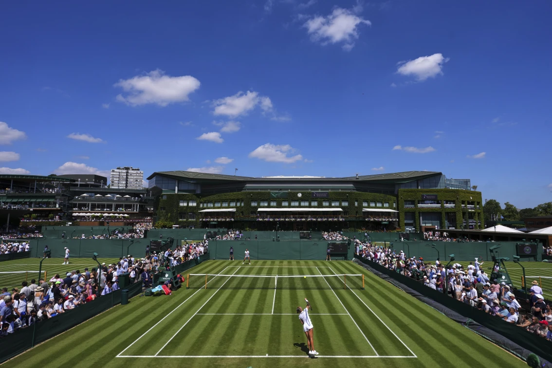 Wimbledon adopts electronic voice system and eliminates line judges | De Último Minuto English