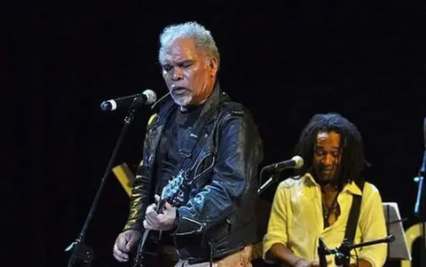 Senate approves law declaring June 21st as Dominican Rock National Day in honor of "El Terror" Días | De Último Minuto English