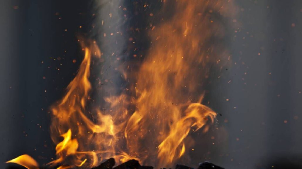 Explosion due to alleged gas leak injures twelve people in Venezuela | De Último Minuto English