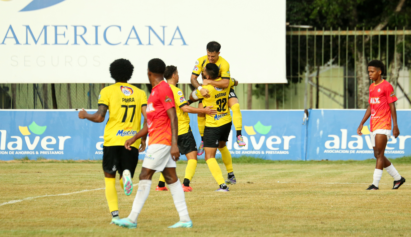 Golden Goal! Parra gives the victory to MOCA FC in La Vega | De Último Minuto English