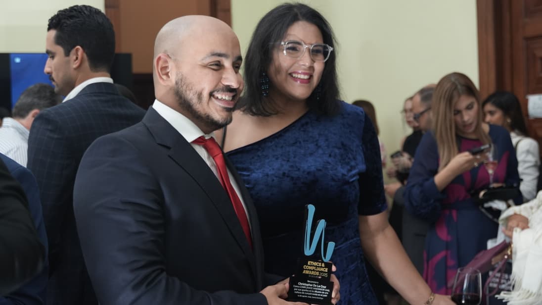 Recognized figures from national public life participate in the Ethics & Compliance Awards 2025 | De Último Minuto English