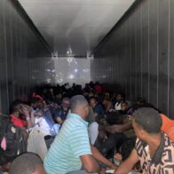 DGM intercepts van carrying 100 undocumented Haitians towards Santo Domingo | De Último Minuto English