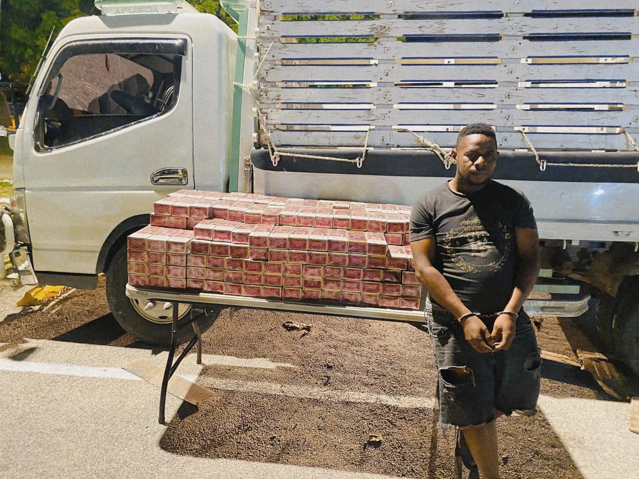 Army seizes 50,000 contraband cigarettes in Jimaní | De Último Minuto English