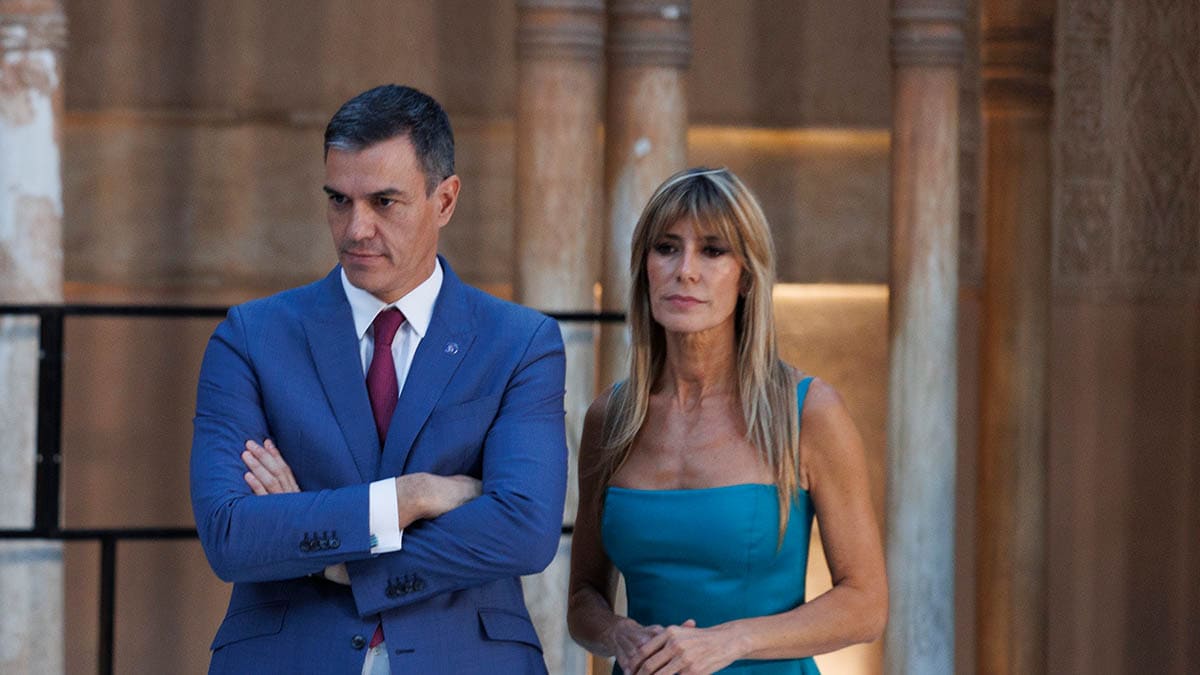 A judge charges Pedro Sánchez's wife with embezzlement in her advisor's contract | De Último Minuto English