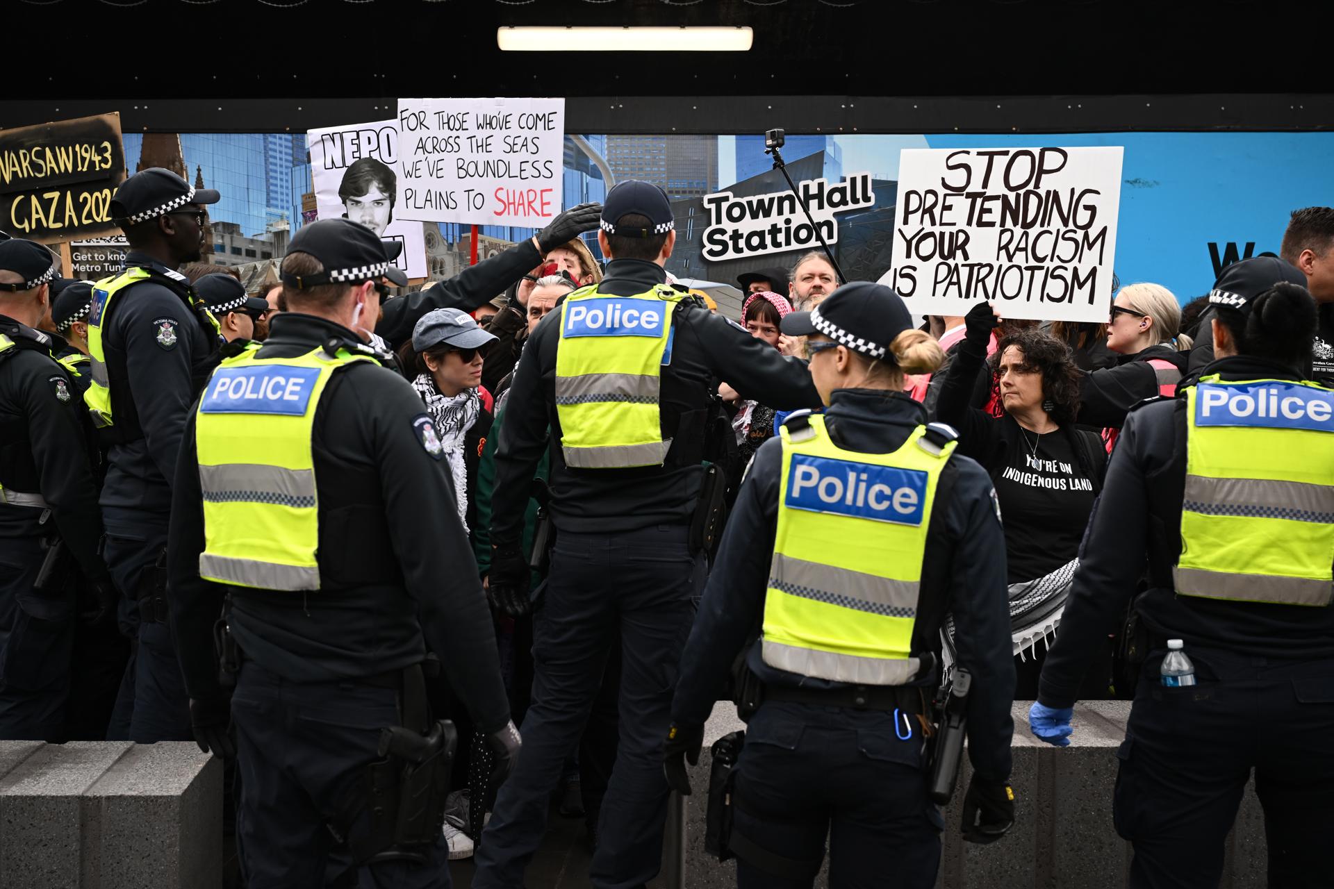 The shooting in Australia puts the spotlight on the "sovereign citizen" movement | De Último Minuto English