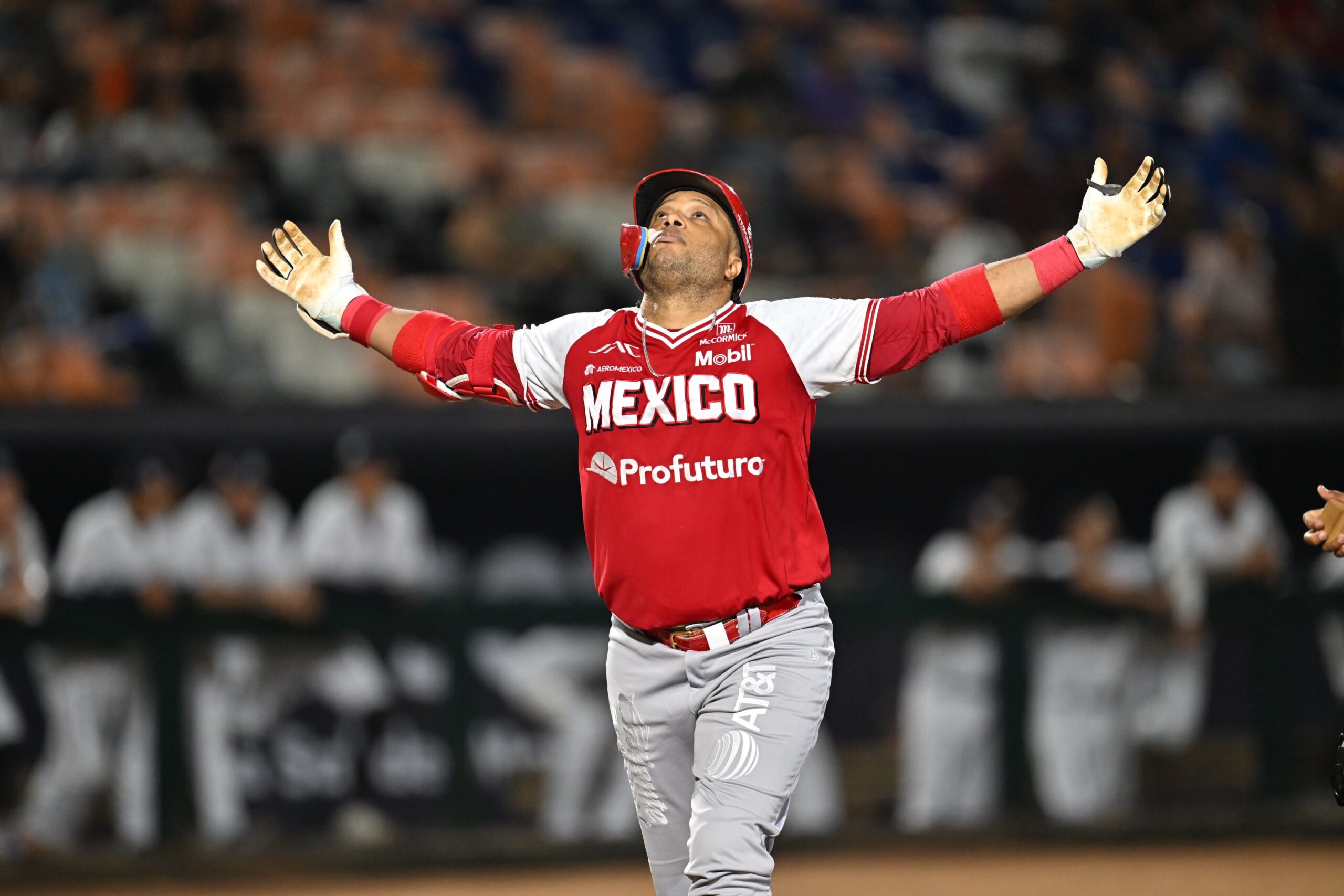 Robinson Canó confirms his stay with the Diablos Rojos for the 2026 season | De Último Minuto English