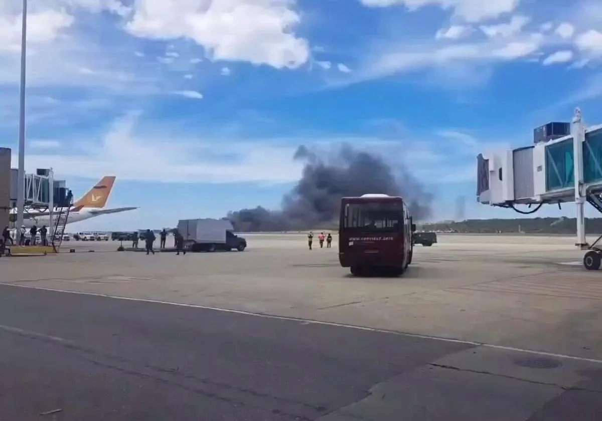 At least two injured after an aircraft crashes at Venezuela's main airport | De Último Minuto English