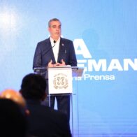 Abinader assures that the dollar is under control and highlights increase in remittances and exports | De Último Minuto English