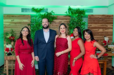 Hotel W&P Santo Domingo presents its traditional corporate Christmas event and inaugurates new space "El Jardín" | De Último Minuto English