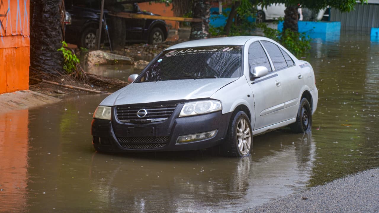 COE: 351 affected homes and 1,781 people displaced by rains | De Último Minuto English