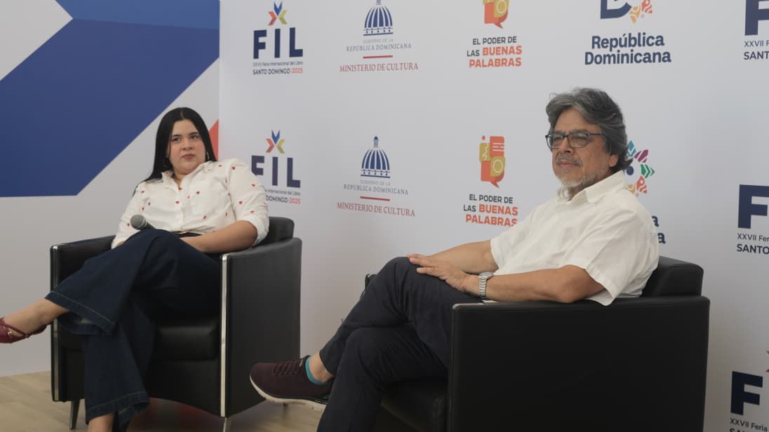 International writers highlight challenges in bringing literature closer to young people at the Santo Domingo International Book Fair 2025 | De Último Minuto English