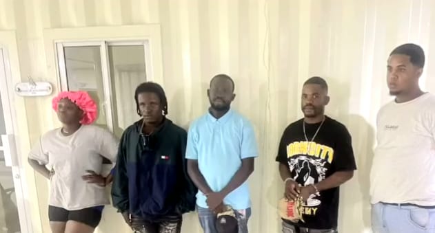 Vehicle with four undocumented Haitians stopped in Playa Chiquita, Azua | De Último Minuto English