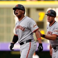 Rafael Devers hits a home run and ignites a brawl between Giants and Rockies | De Último Minuto English