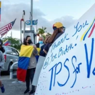 Trump administration revokes TPS immigration benefit for a quarter of a million Venezuelans | De Último Minuto English