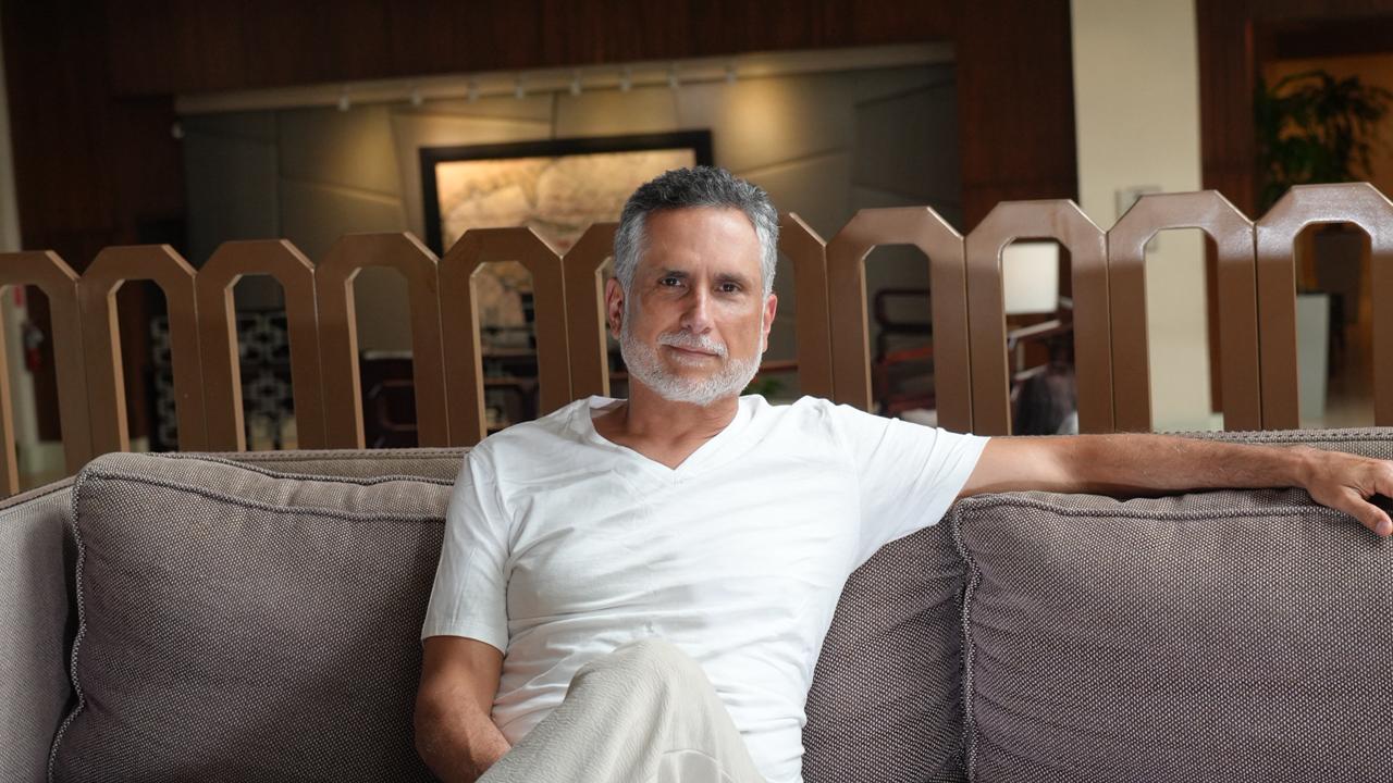 Marlon Moreno expressed his fear of the excessive use of social media and confesses he was forced to have them | De Último Minuto English