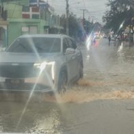 Heavy rains cause flooding and chaos in traffic in municipalities of Santiago | De Último Minuto English