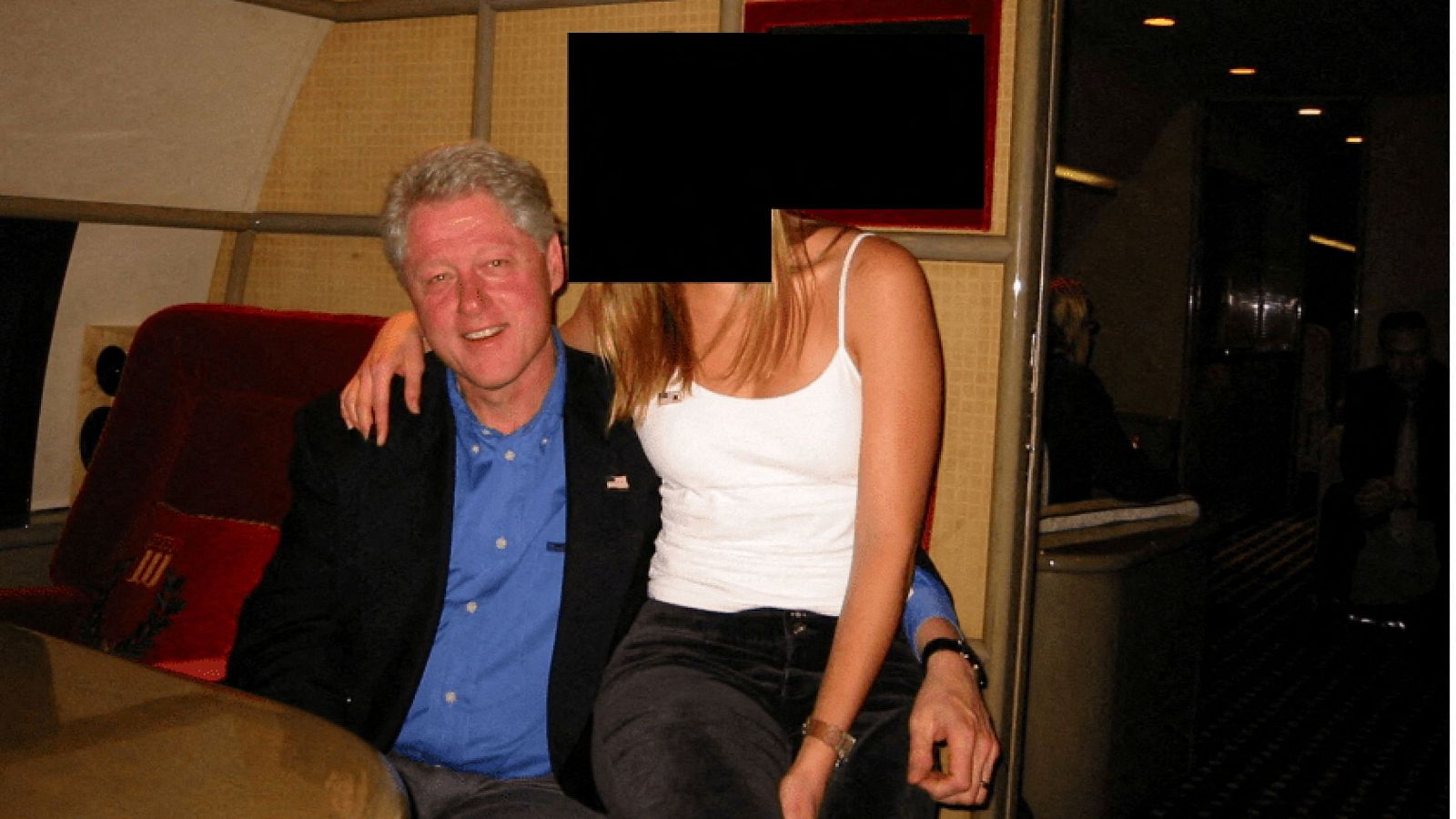 Bill Clinton asks for all files in the Epstein case in which he appears to be published. | De Último Minuto English