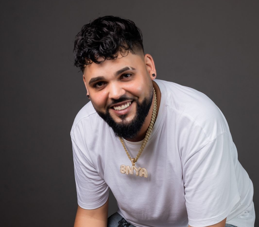 BNYA highlights its Dominican roots by releasing its song "Positivo" in merengue. | De Último Minuto English