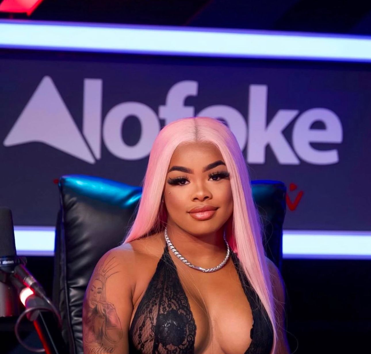 La Más Doll confirmada para entrar a Planeta Alofoke | De Último Minuto English