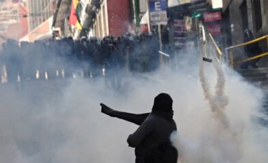 Tension in Bolivia: protests continue in La Paz and there were new clashes between protesters and police | De Último Minuto English
