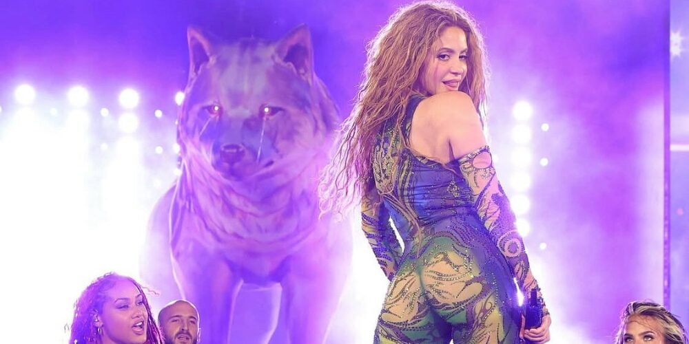 Shakira makes history by gathering two million people at her concert in Copacabana