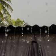 Trough and tropical wave will continue to cause downpours this Sunday | De Último Minuto English