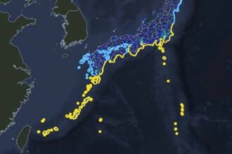 A strong 7.8 magnitude earthquake shakes the Philippines and Japan issues a tsunami alert | De Último Minuto English