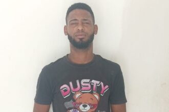 Police arrest man accused of robbery in Laguna Salada | De Último Minuto English