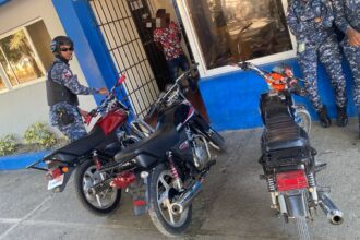 Police seize illegal weapons, recover stolen motorcycles, and execute arrests in Santo Domingo Norte | De Último Minuto English